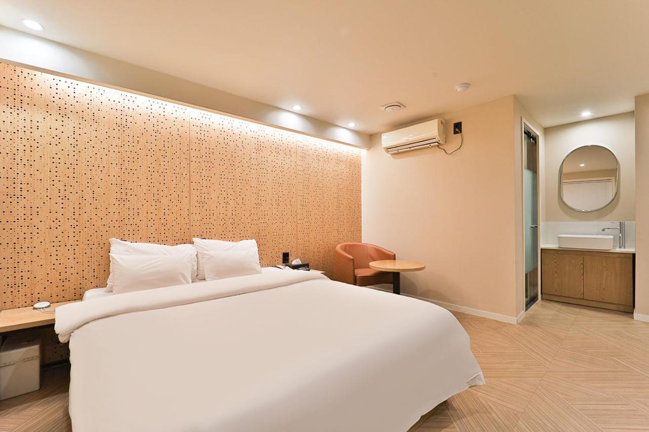 Jamsil Tomgi Hotel Seul Esterno foto