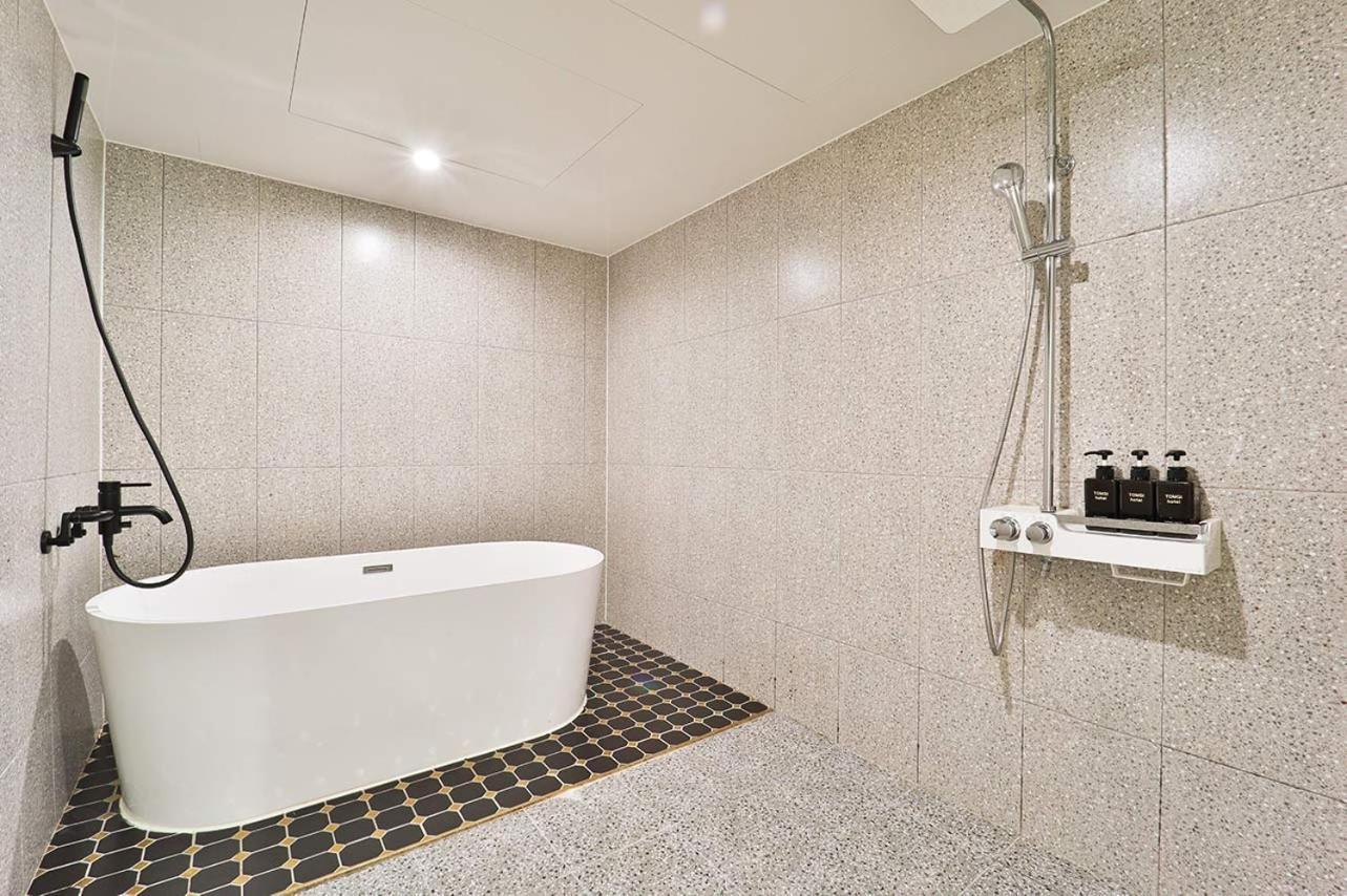 Jamsil Tomgi Hotel Seul Esterno foto